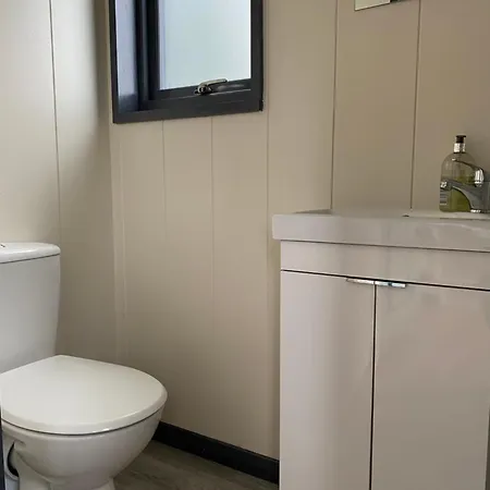 1 Bed Pod - Sleeps 2 - Pets - Garden - Parking Boston